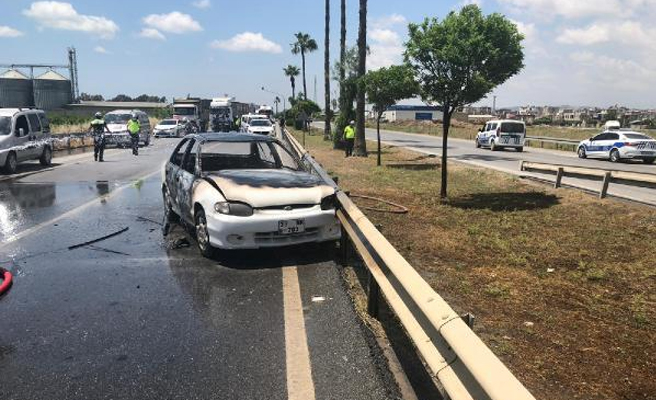 Mersin’de bir kişi yanan otomobilden son anda kurtuldu