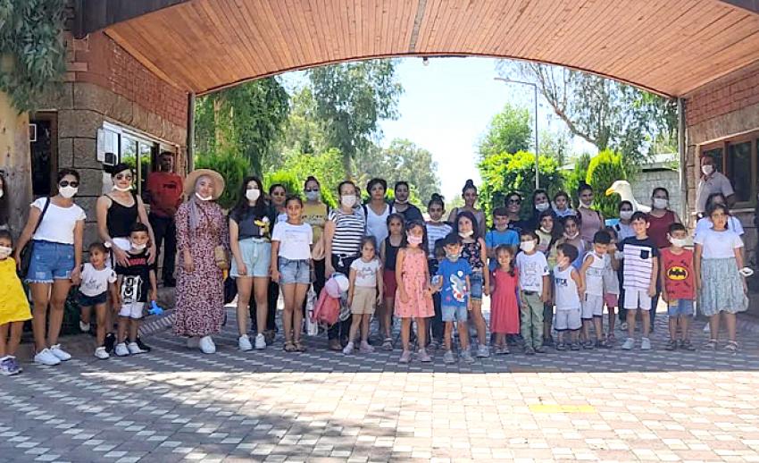 Akdenizli çocuklara hayvan sevgisi aşılanıyor